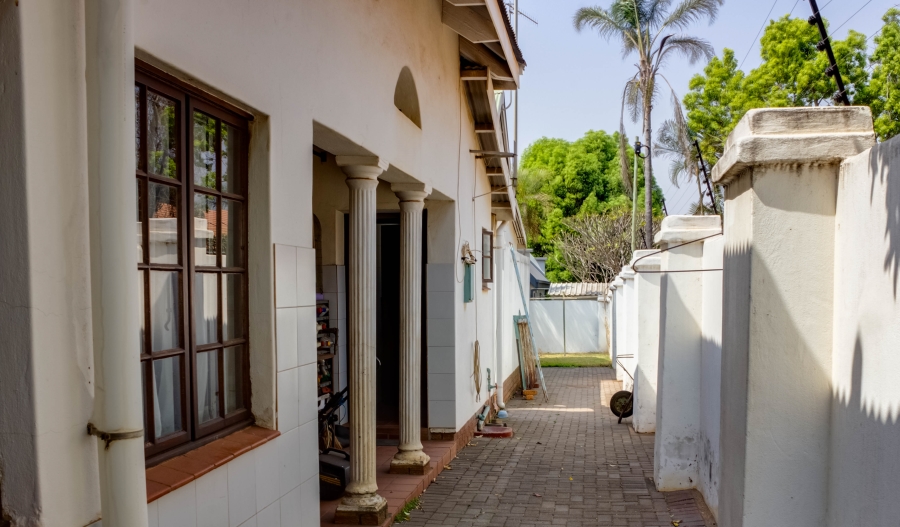5 Bedroom Property for Sale in Ninapark Gauteng