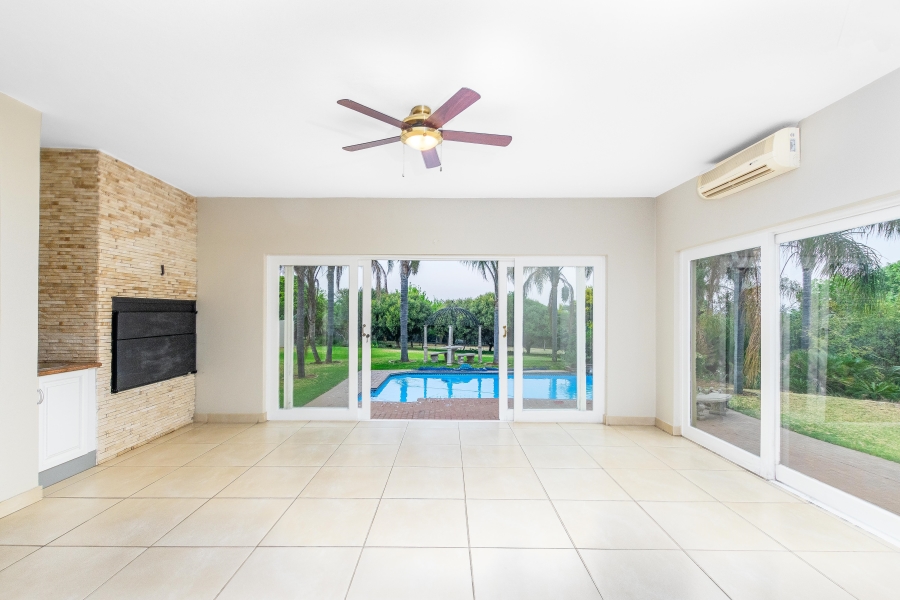 6 Bedroom Property for Sale in Saddlebrook Estate Gauteng