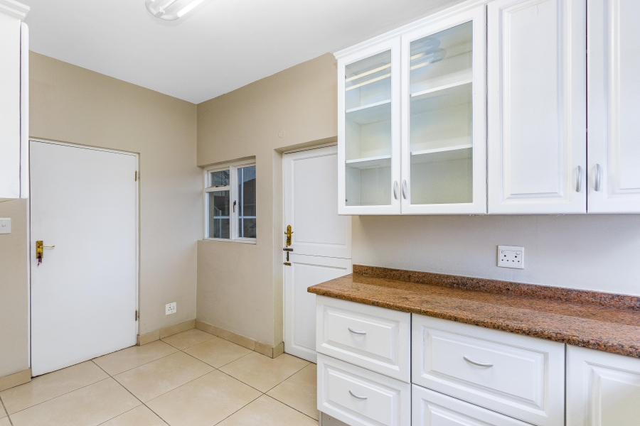 6 Bedroom Property for Sale in Saddlebrook Estate Gauteng