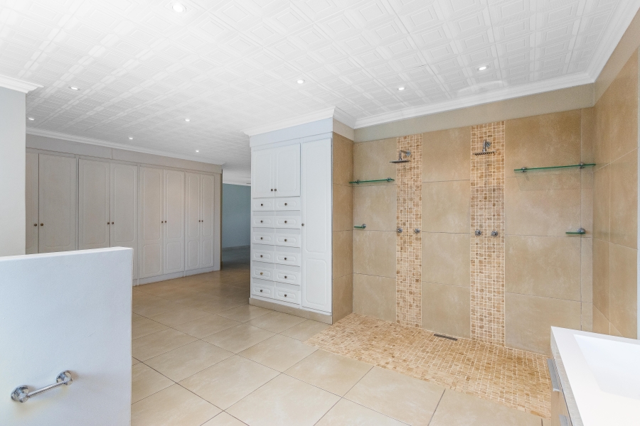 6 Bedroom Property for Sale in Saddlebrook Estate Gauteng