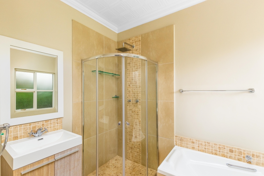 6 Bedroom Property for Sale in Saddlebrook Estate Gauteng