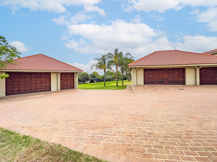 6 Bedroom Property for Sale in Saddlebrook Estate Gauteng