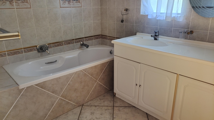 4 Bedroom Property for Sale in Bester Gauteng