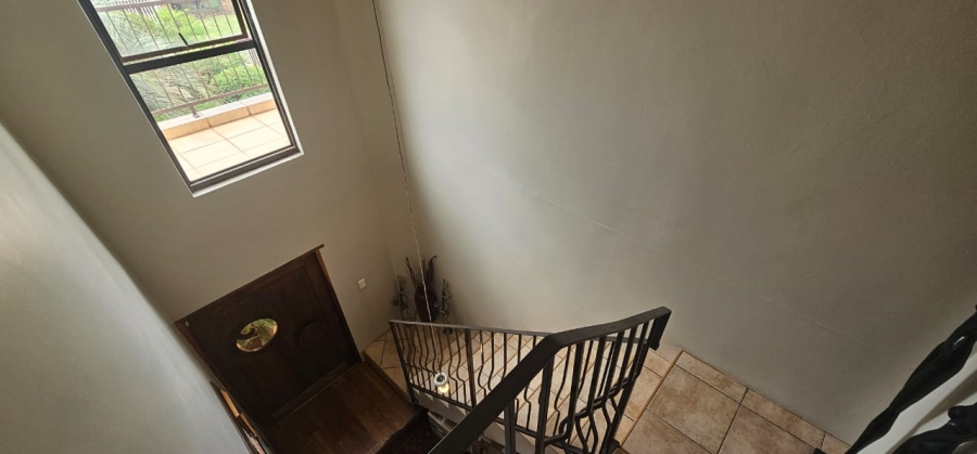 5 Bedroom Property for Sale in Vanderbijlpark SE 4 Gauteng