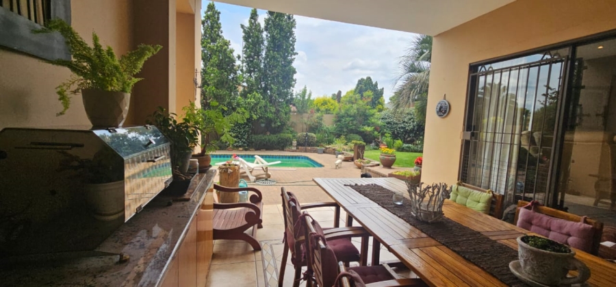 5 Bedroom Property for Sale in Vanderbijlpark SE 4 Gauteng