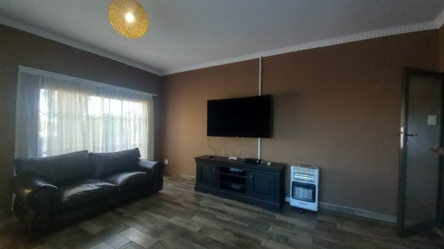 6 Bedroom Property for Sale in Vanderbijlpark SE 4 Gauteng