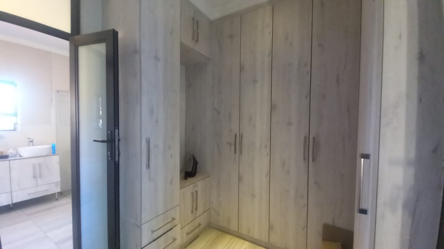 6 Bedroom Property for Sale in Vanderbijlpark SE 4 Gauteng