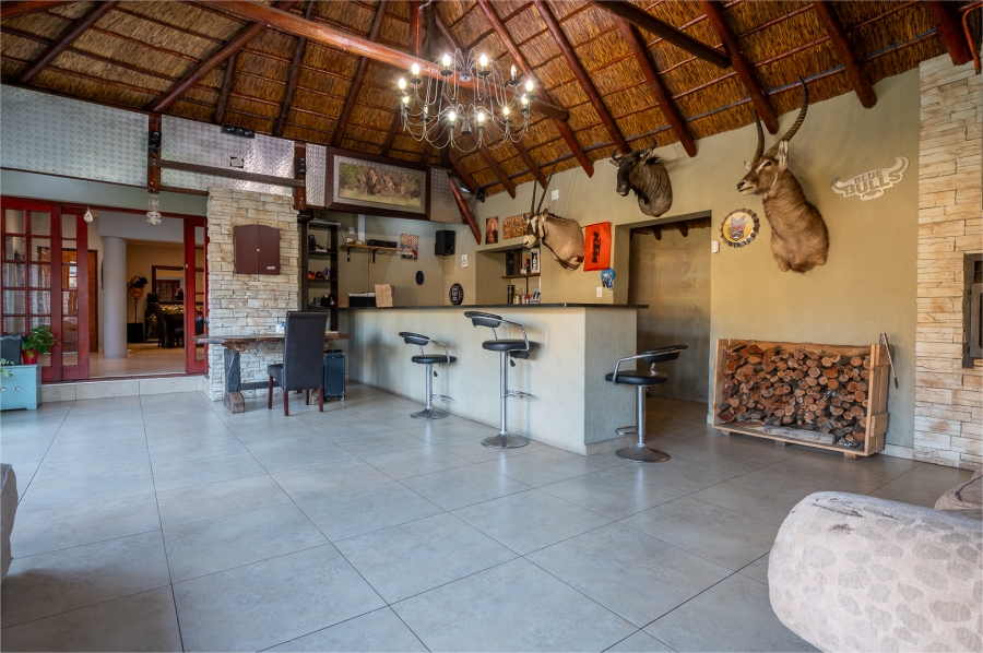 5 Bedroom Property for Sale in Brackenhurst Gauteng