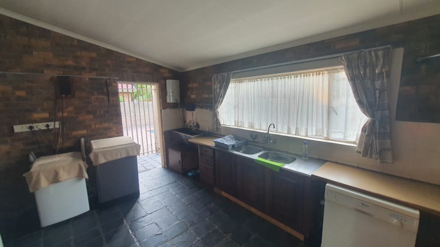 3 Bedroom Property for Sale in Vanderbijlpark Sw 2 Gauteng