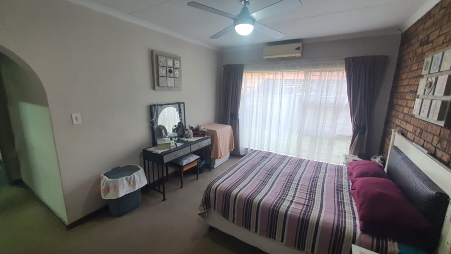 3 Bedroom Property for Sale in Vanderbijlpark Sw 2 Gauteng