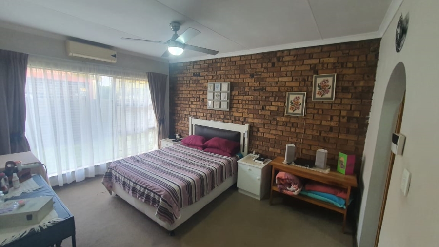 3 Bedroom Property for Sale in Vanderbijlpark Sw 2 Gauteng