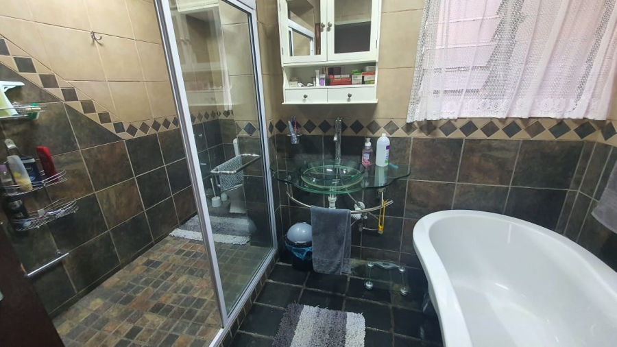 3 Bedroom Property for Sale in Vanderbijlpark Sw 2 Gauteng