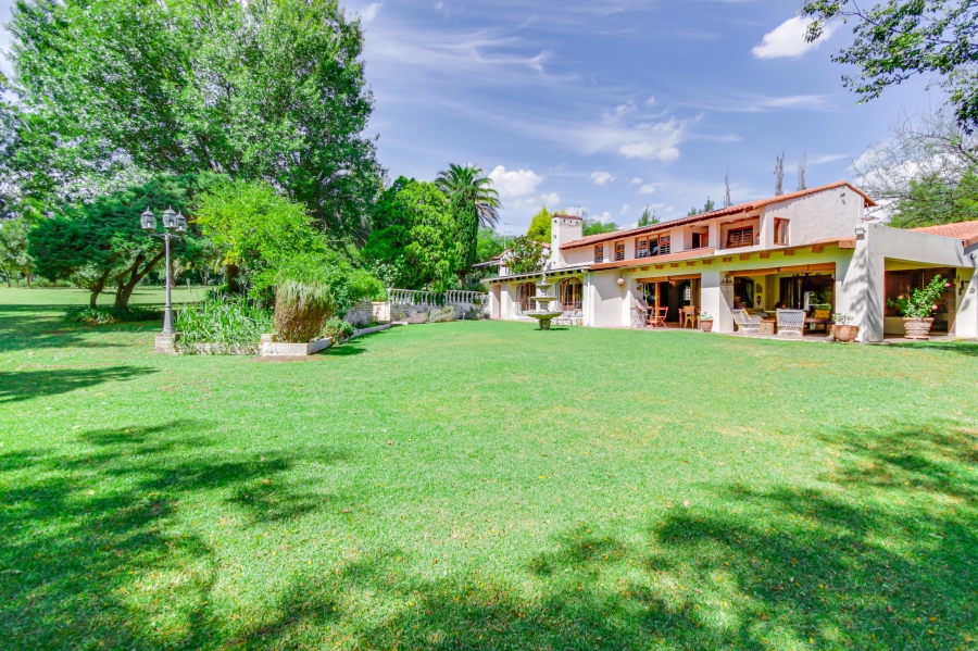 5 Bedroom Property for Sale in Chartwell Gauteng