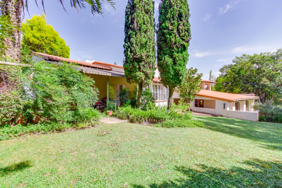 5 Bedroom Property for Sale in Chartwell Gauteng