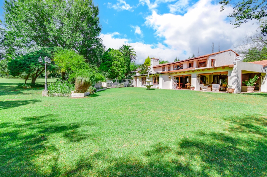 5 Bedroom Property for Sale in Chartwell Gauteng