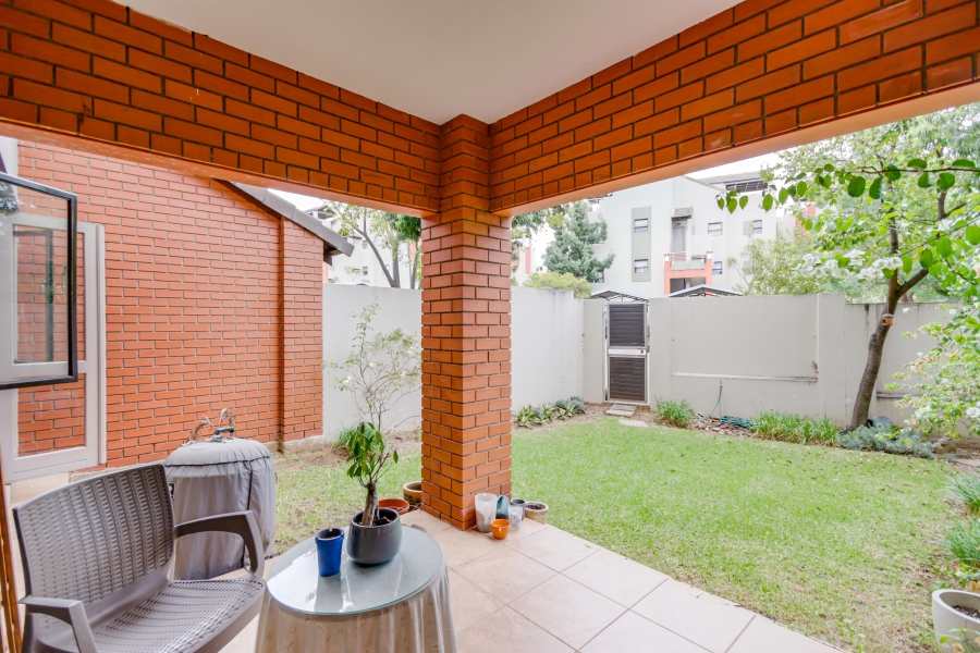 1 Bedroom Property for Sale in Lonehill Gauteng