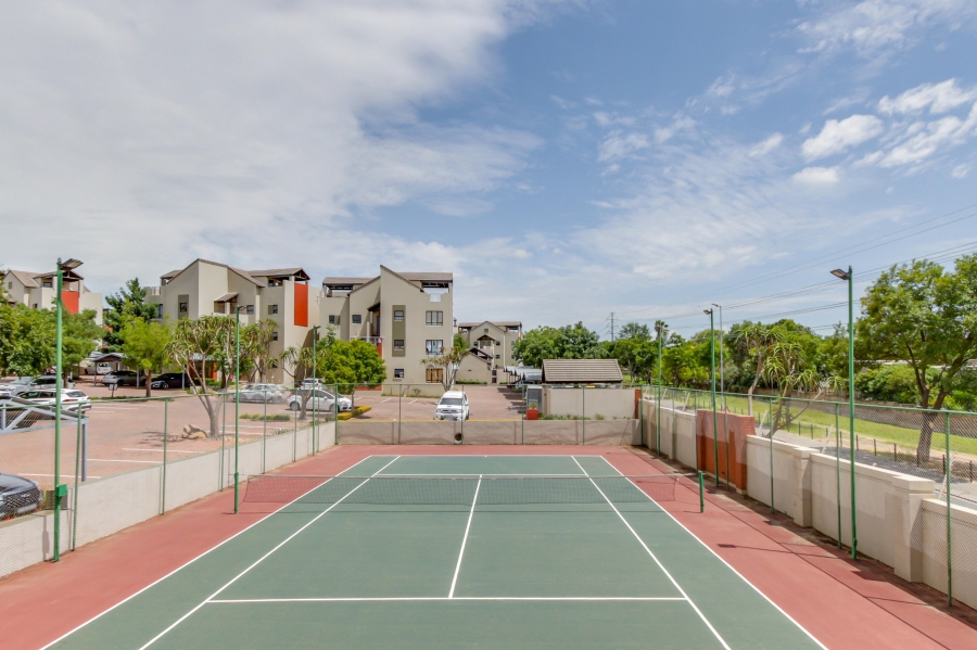 1 Bedroom Property for Sale in Lonehill Gauteng