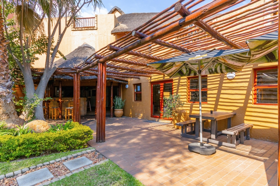 2 Bedroom Property for Sale in Douglasdale Gauteng