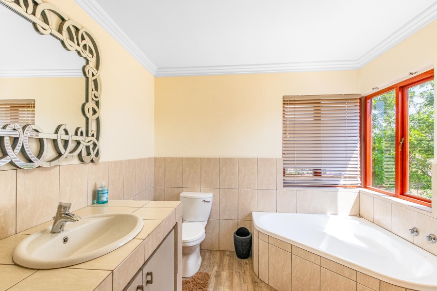 3 Bedroom Property for Sale in Saddlebrook Estate Gauteng