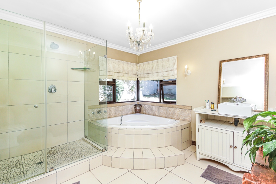 4 Bedroom Property for Sale in Fourways Gardens Gauteng