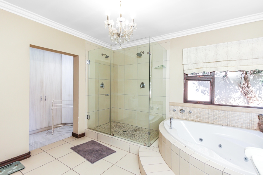 4 Bedroom Property for Sale in Fourways Gardens Gauteng