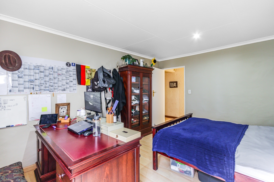 4 Bedroom Property for Sale in Fourways Gardens Gauteng