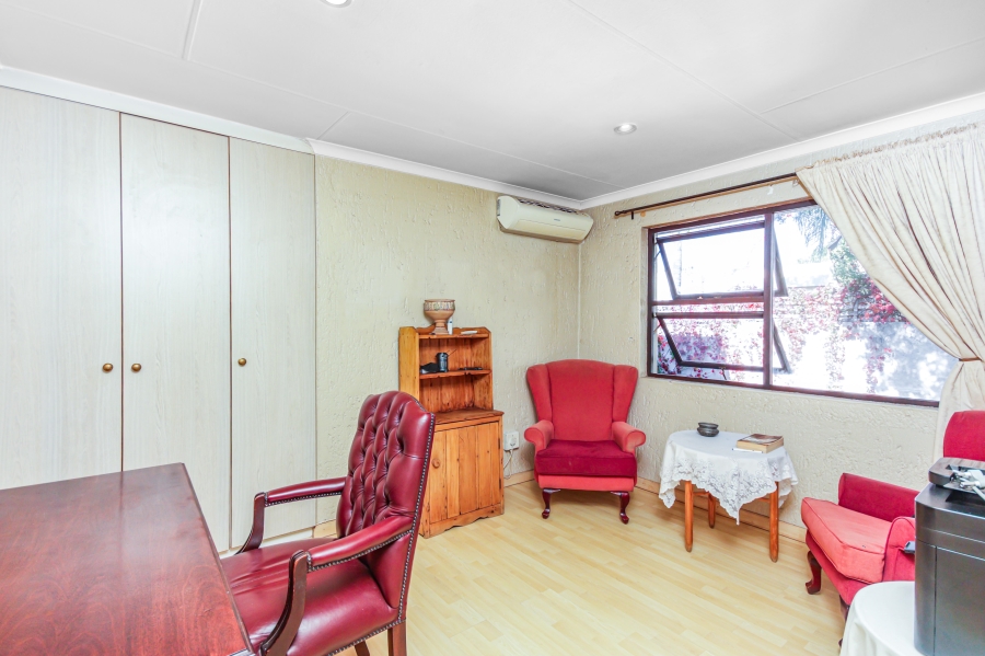 4 Bedroom Property for Sale in Fourways Gardens Gauteng