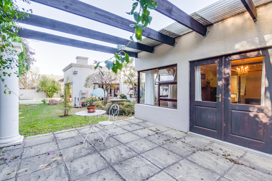 4 Bedroom Property for Sale in Fourways Gardens Gauteng