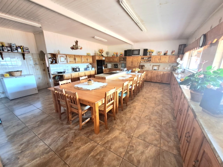 4 Bedroom Property for Sale in Unitas Park Gauteng