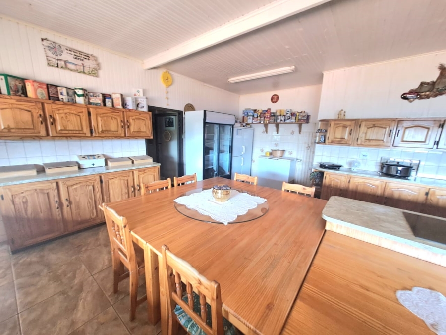 4 Bedroom Property for Sale in Unitas Park Gauteng