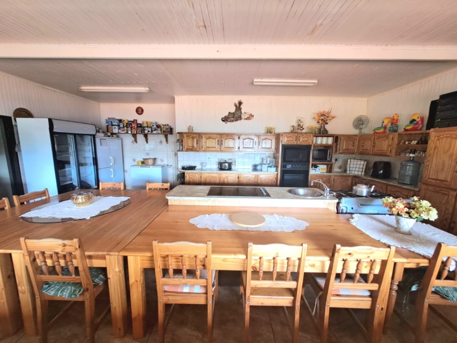 4 Bedroom Property for Sale in Unitas Park Gauteng