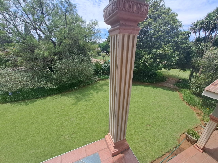 4 Bedroom Property for Sale in Unitas Park Gauteng