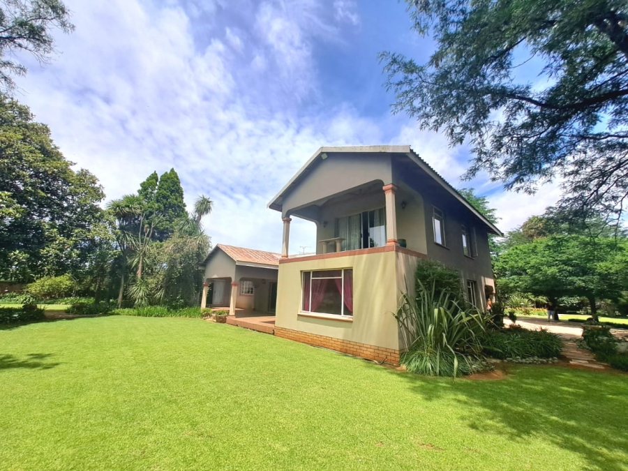 4 Bedroom Property for Sale in Unitas Park Gauteng