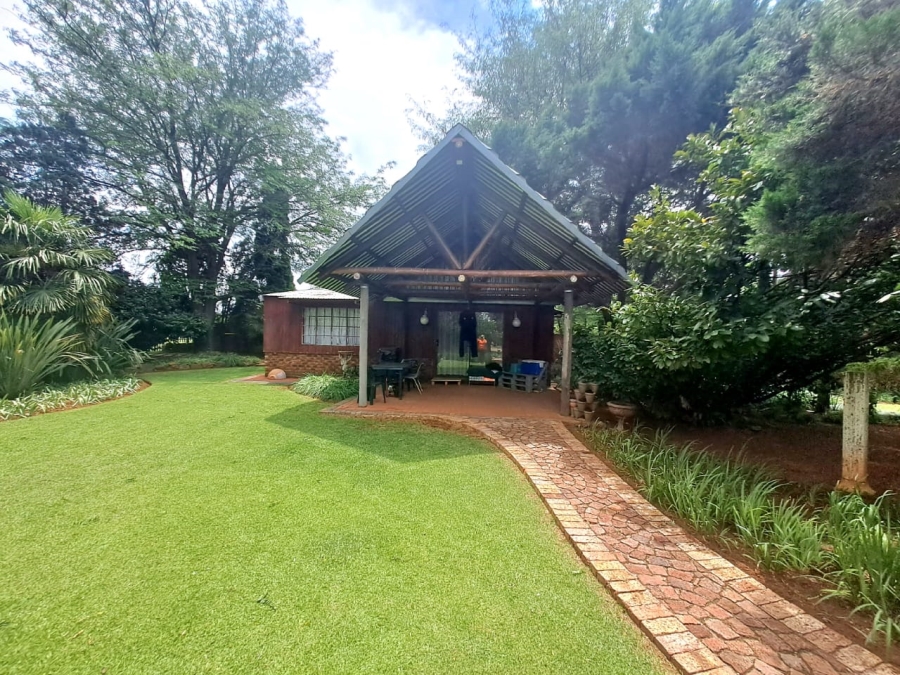 4 Bedroom Property for Sale in Unitas Park Gauteng