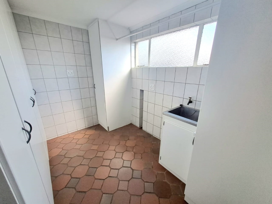 4 Bedroom Property for Sale in Unitas Park Gauteng