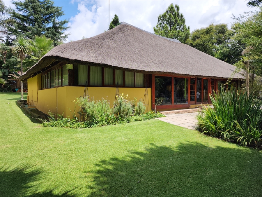 7 Bedroom Property for Sale in Glen Austin Gauteng