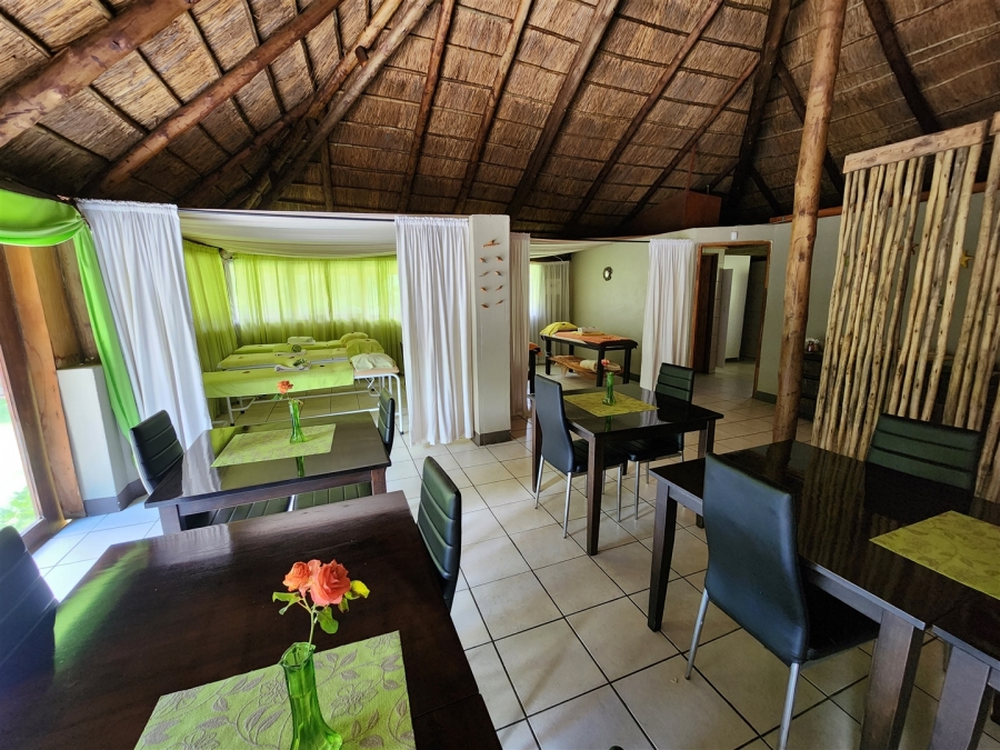 7 Bedroom Property for Sale in Glen Austin Gauteng