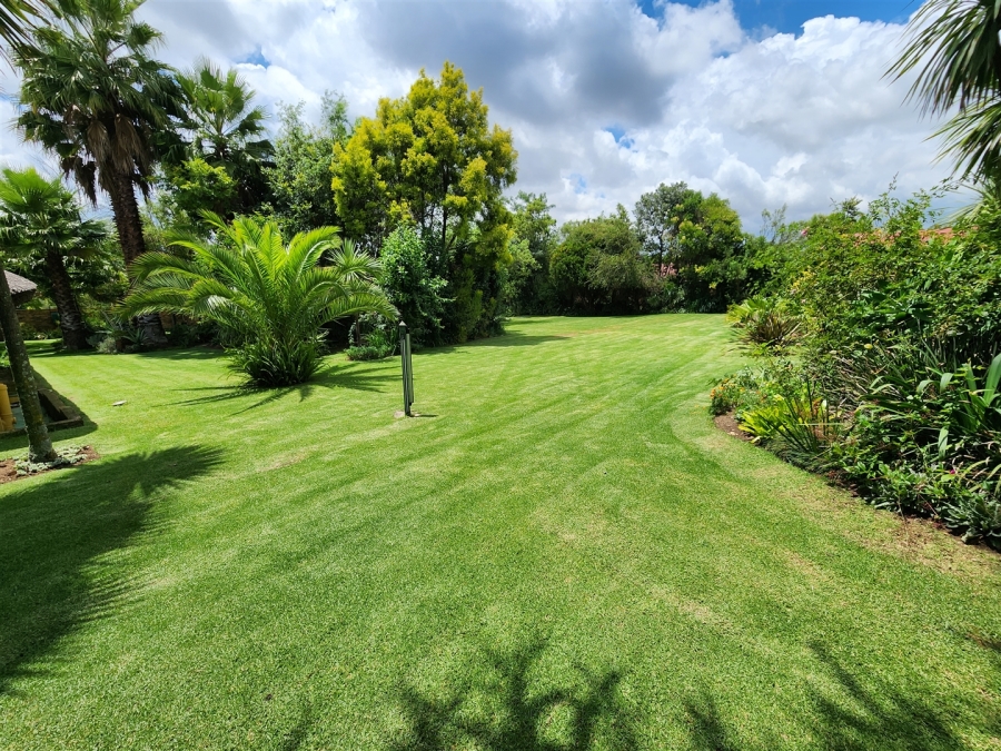 7 Bedroom Property for Sale in Glen Austin Gauteng