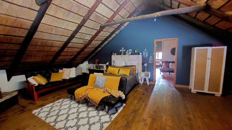 6 Bedroom Property for Sale in Three Rivers Gauteng