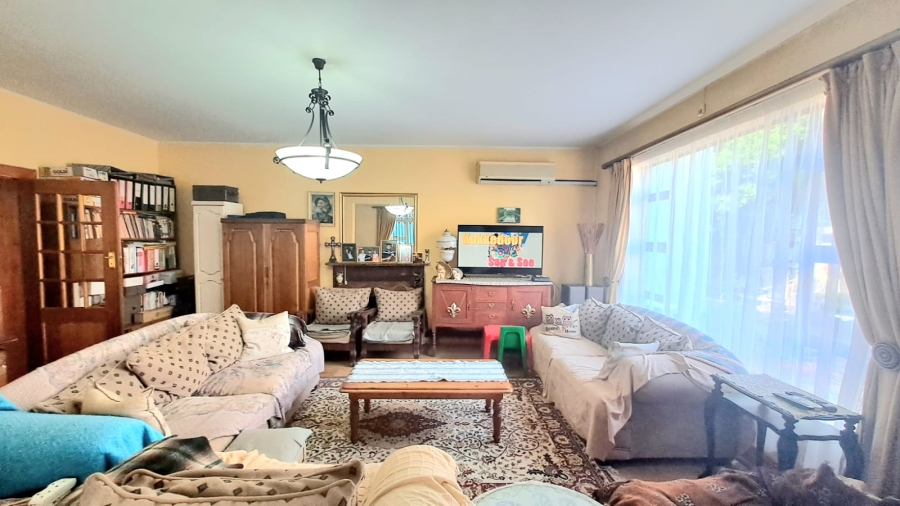 5 Bedroom Property for Sale in Three Rivers Proper Gauteng