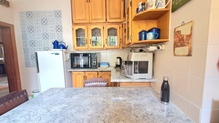 5 Bedroom Property for Sale in Three Rivers Proper Gauteng