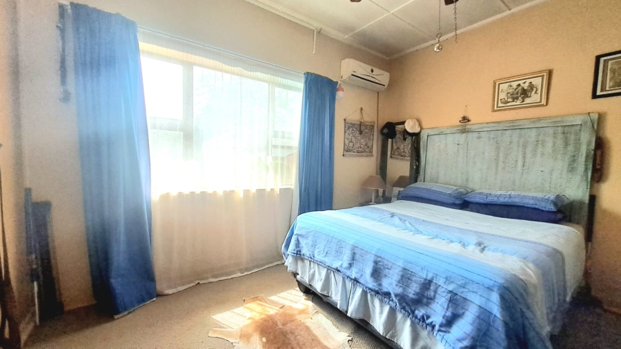 5 Bedroom Property for Sale in Three Rivers Proper Gauteng