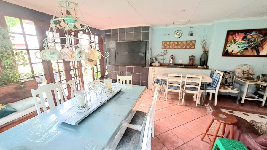 5 Bedroom Property for Sale in Three Rivers Proper Gauteng