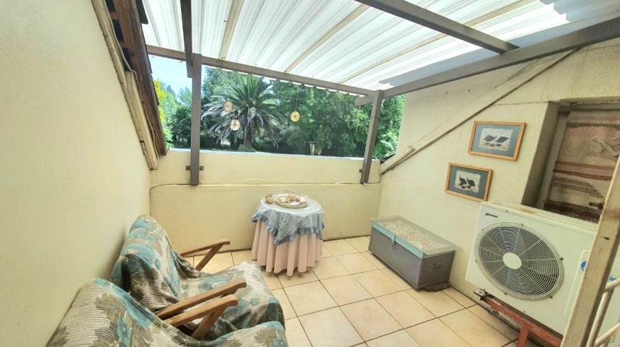 5 Bedroom Property for Sale in Three Rivers Proper Gauteng