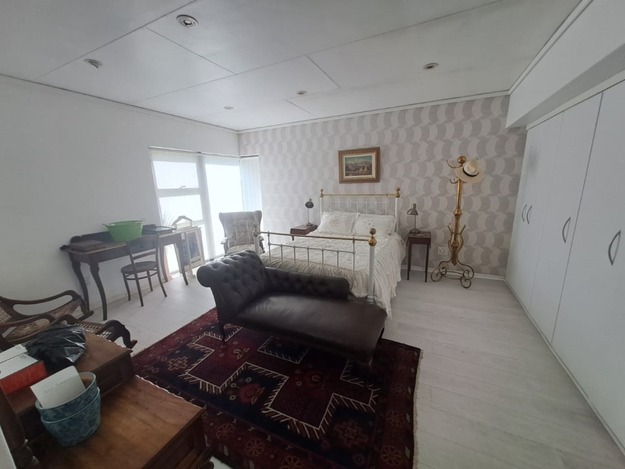 4 Bedroom Property for Sale in Three Rivers Proper Gauteng