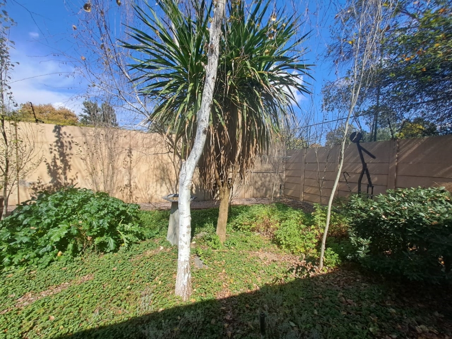 4 Bedroom Property for Sale in Three Rivers Proper Gauteng