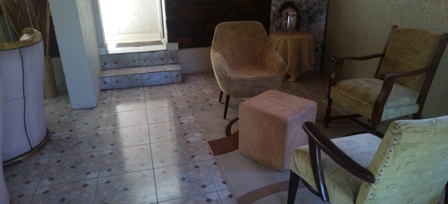 8 Bedroom Property for Sale in Three Rivers East Gauteng