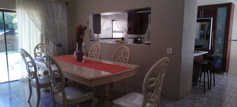 8 Bedroom Property for Sale in Three Rivers East Gauteng