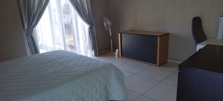 8 Bedroom Property for Sale in Three Rivers East Gauteng