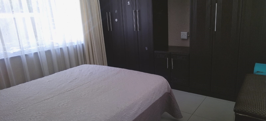 8 Bedroom Property for Sale in Three Rivers East Gauteng